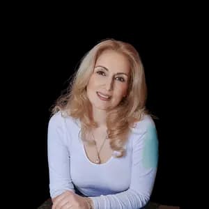 Ms. Anna dale